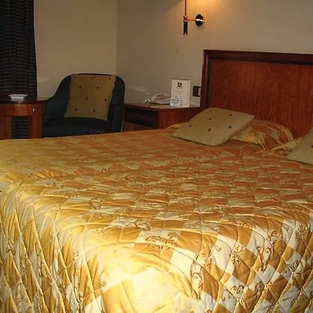 Le Derby Alma By Inwood 4*