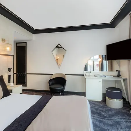 Hotel Le Derby Alma By Inwood París