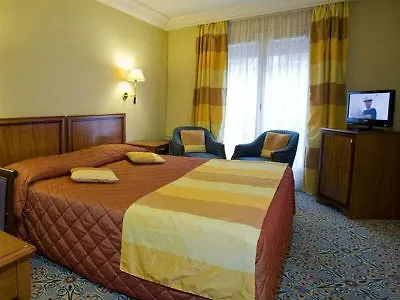 Hotel Le Derby Alma By Inwood París