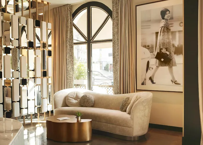 Le Derby Alma By Inwood 4*