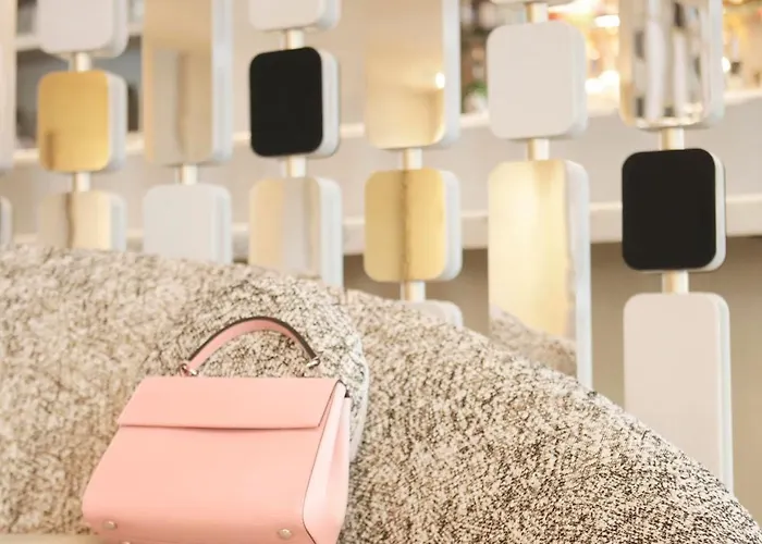 Le Derby Alma By Inwood Parijs