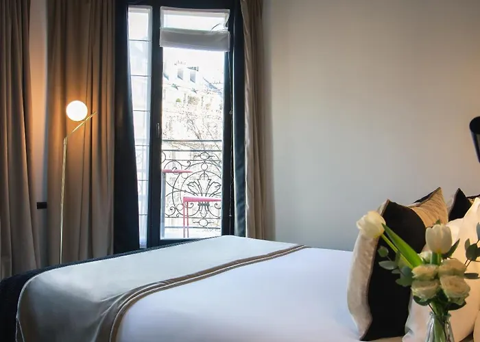 Le Derby Alma By Inwood Hotel Parijs