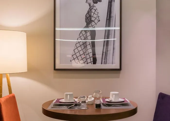 Le Derby Alma By Inwood 4*