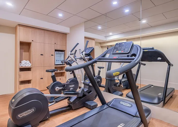 Le Derby Alma By Inwood 4*