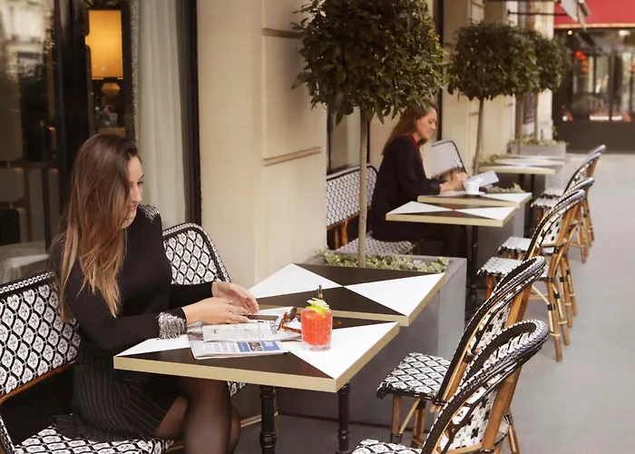 Le Derby Alma By Inwood 4*