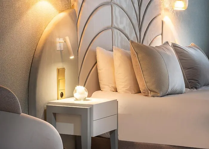 Le Derby Alma By Inwood